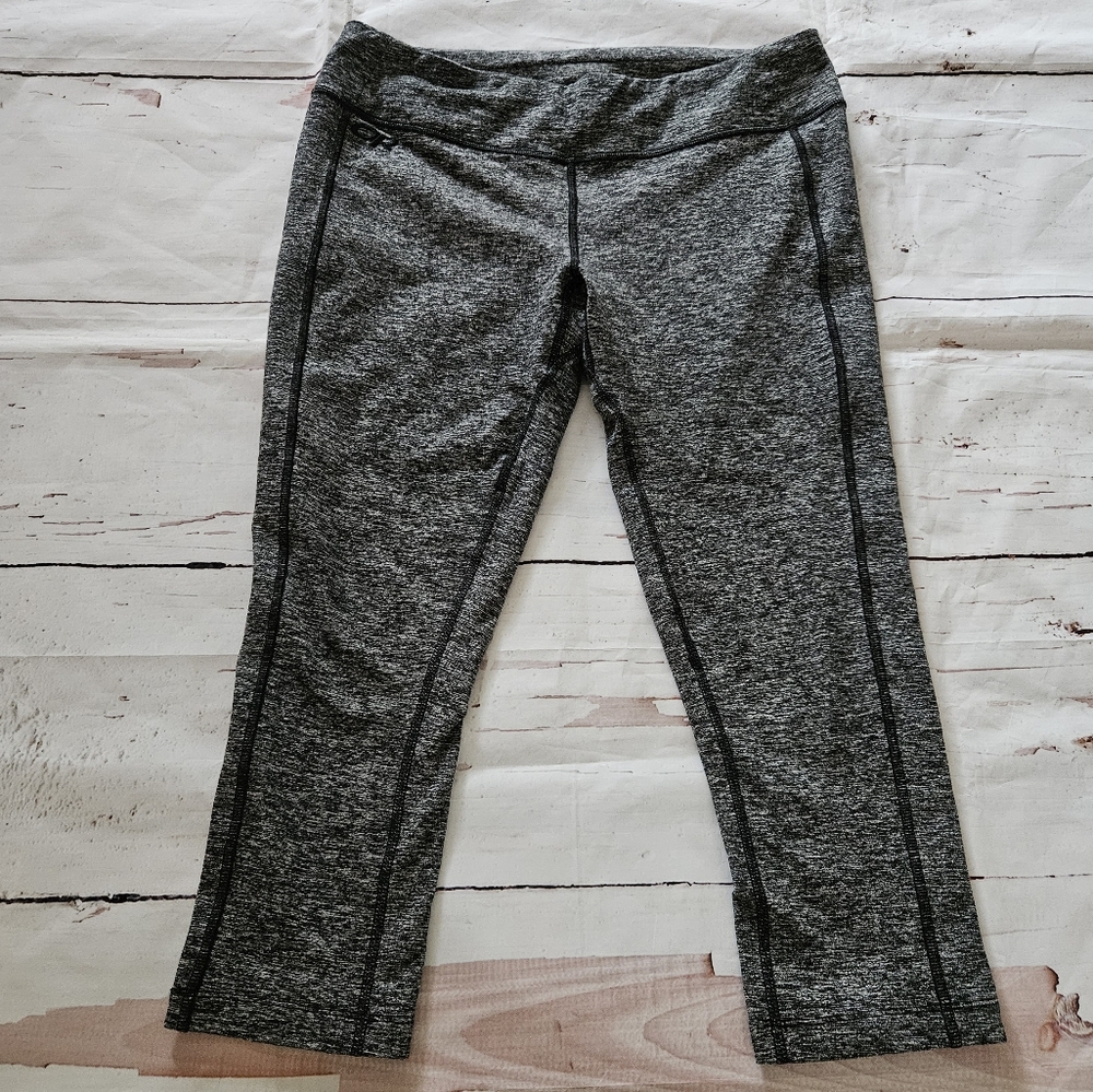 Outdoor Research Women's Grey Athletic 3/4 Leggings Size Medium